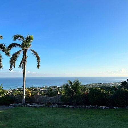 Sunshine Lodge: Your Home Away From Home Montego Bay Dış mekan fotoğraf