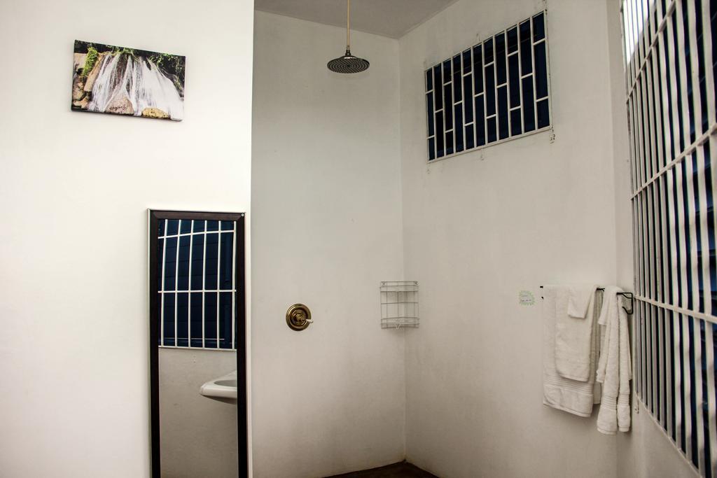 Sunshine Lodge: Your Home Away From Home Montego Bay Dış mekan fotoğraf
