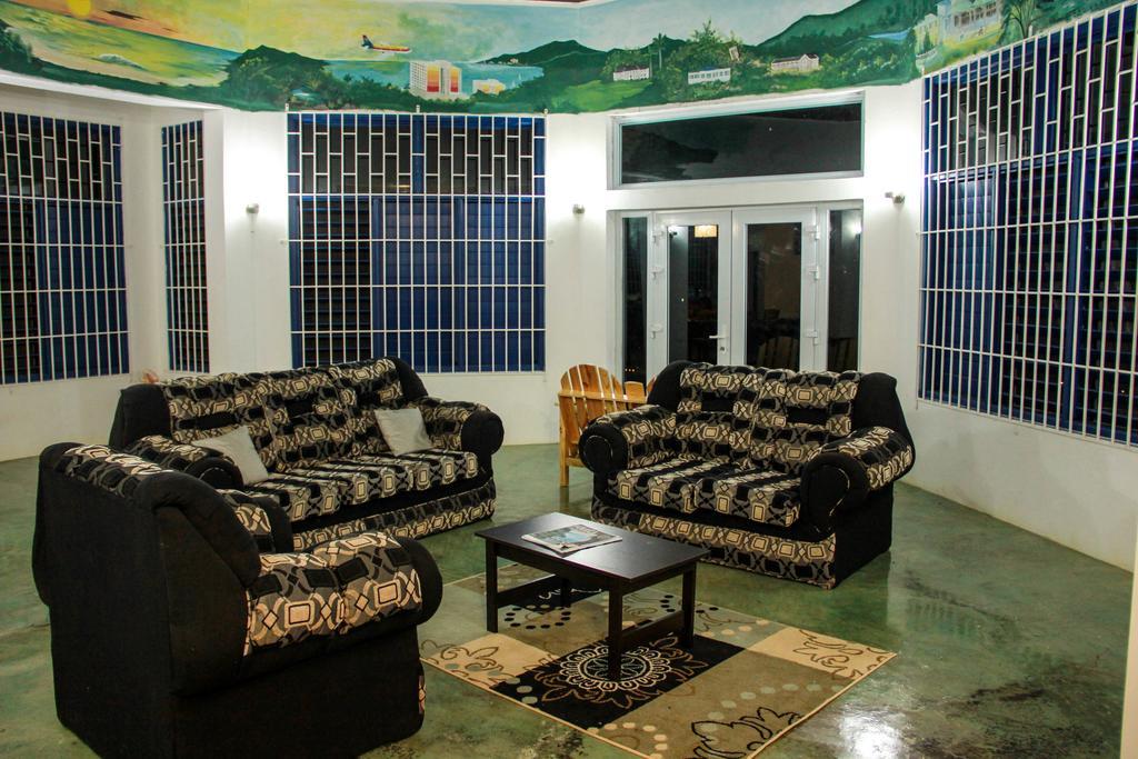 Sunshine Lodge: Your Home Away From Home Montego Bay Dış mekan fotoğraf