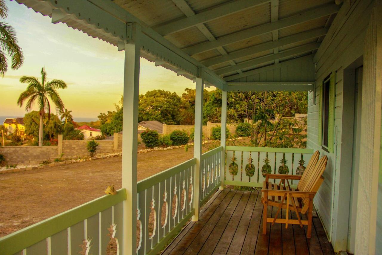 Sunshine Lodge: Your Home Away From Home Montego Bay Dış mekan fotoğraf