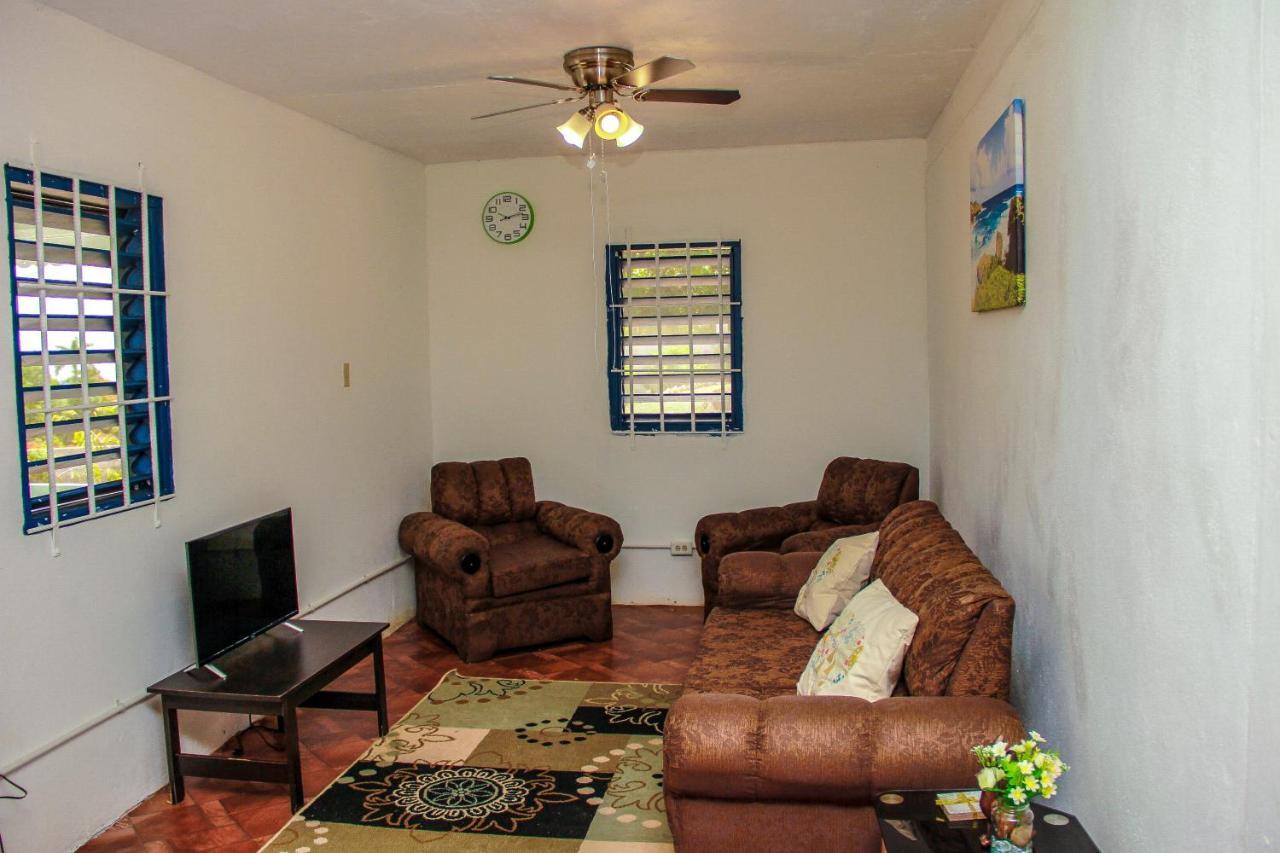 Sunshine Lodge: Your Home Away From Home Montego Bay Dış mekan fotoğraf